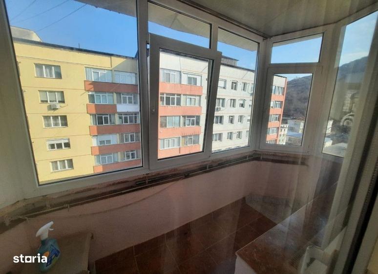 Apartament cu 3 camere în Calea Romanului