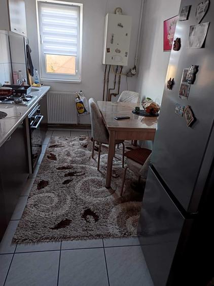 Apartament 3 camere la etajul 2 - 1