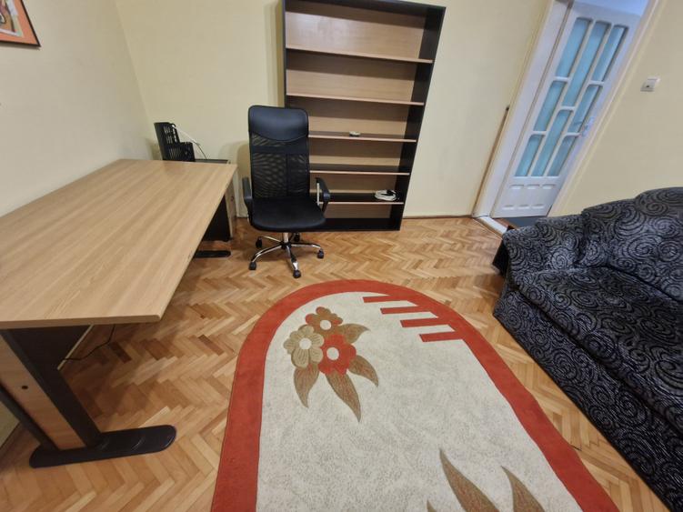 Apartament cu 2 camere nedecomandat, mobilat în P-ța Unirii