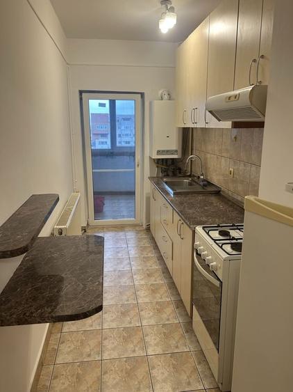 Apartament cu 2 camere decomandat în Exterior Vest