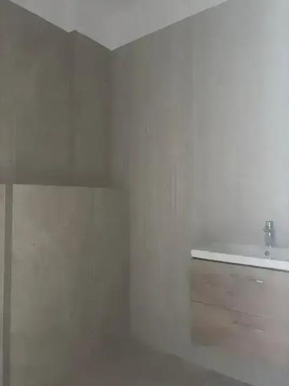 Spațiu comercial, de 80 mp, în Central
