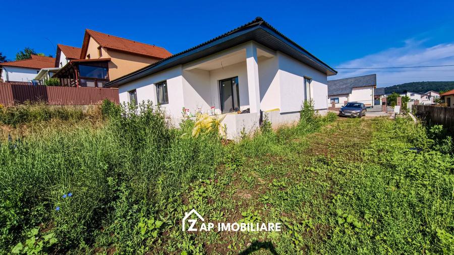 Casă individuală cu 4 camere cu Canalizare în Sâncraiu de Mureș