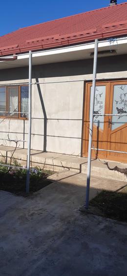 Casă cu 4 camere cu Teren 800 Mp în Central