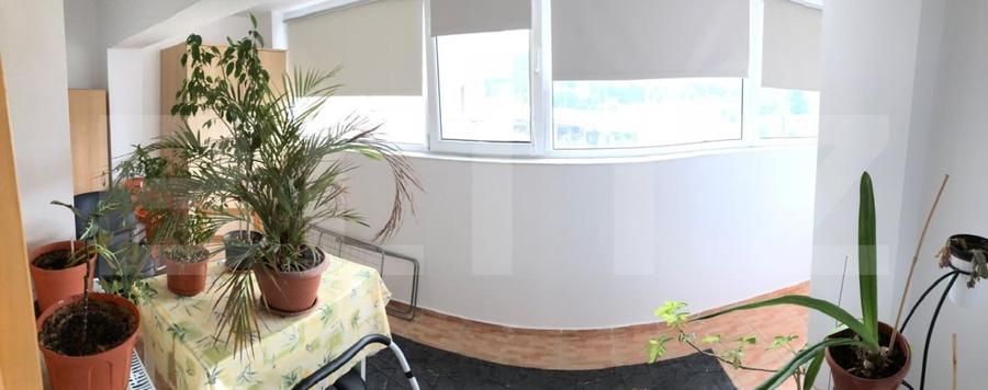 Apartament cu 4 camere decomandat, mobilat în Nicolina