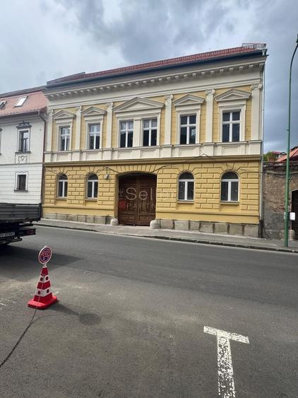 Spațiu comercial, de 1,400 mp, în Centrul Istoric