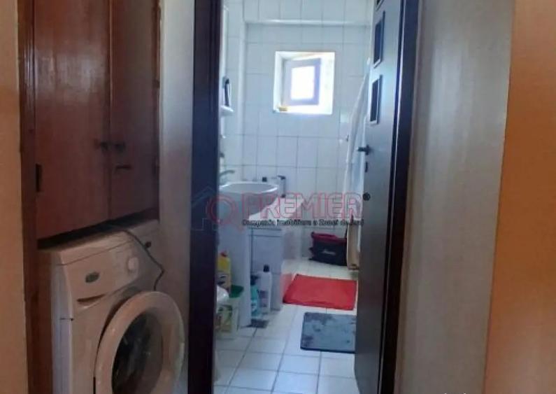 Apartament cu 4 camere decomandat în Octavian Goga