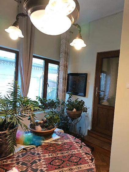 Casă cu 5 camere cu Teren 553 Mp în Bălcescu