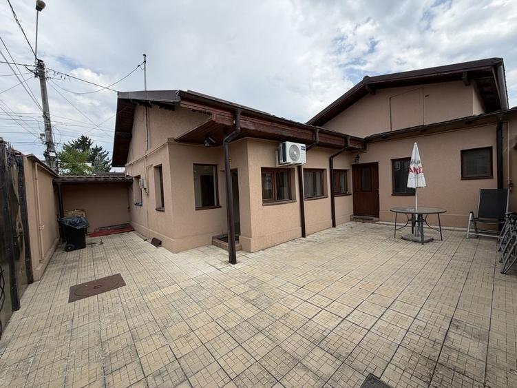 Casă cu 3 camere cu Teren 165 Mp în Central