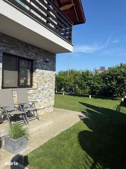 Casă cu 5 camere cu Teren 580 Mp în Central