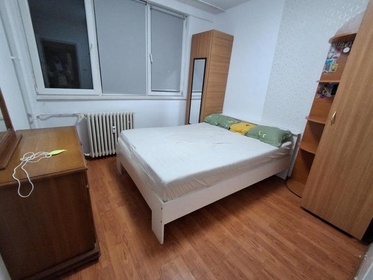 Apartament cu 4 camere semidecomandat, mobilat în Drumul Taberei