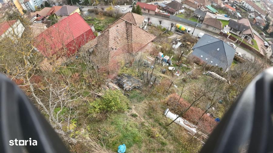 Casă cu 5 camere cu Teren 250 Mp în Exterior Sud