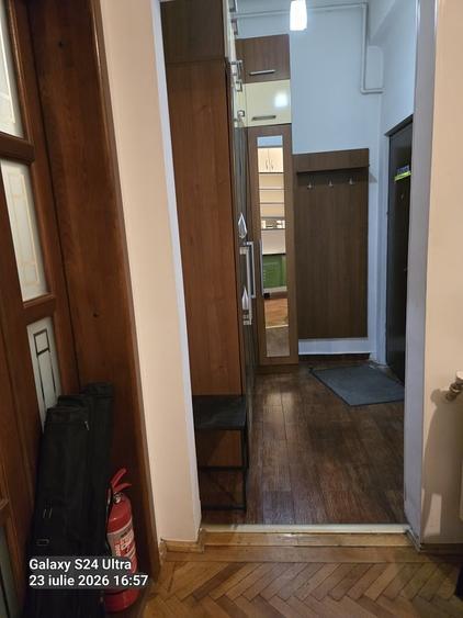 Apartament decomandat în Moșilor