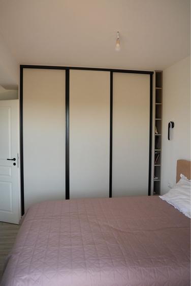 Apartament cu 3 camere decomandat în Valea Adâncă