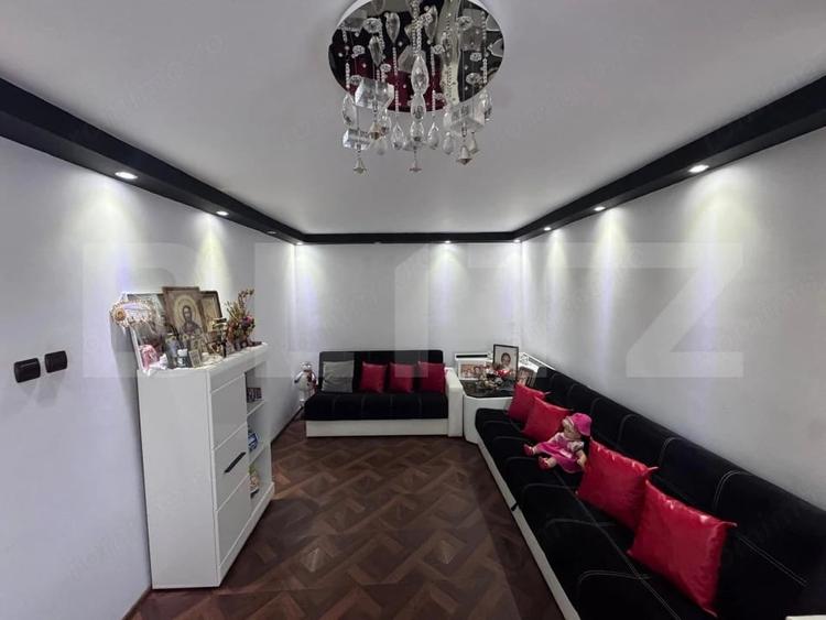 Casă cu Teren 678 Mp în Valea