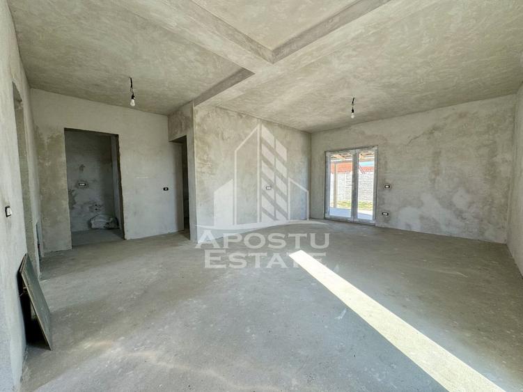 Duplex cu 4 camere cu Canalizare în Giroc