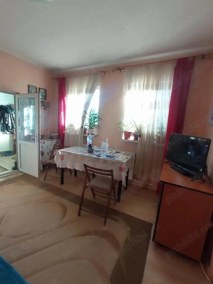 Casă cu 2 camere cu Teren 300 Mp în Central