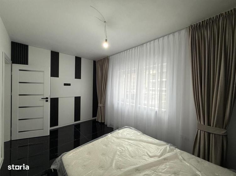 Apartament cu 3 camere decomandat în Trei Stejari