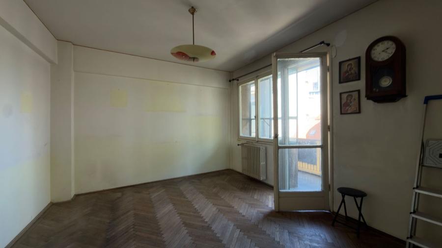 Apartament cu 2 camere decomandat în Cișmigiu