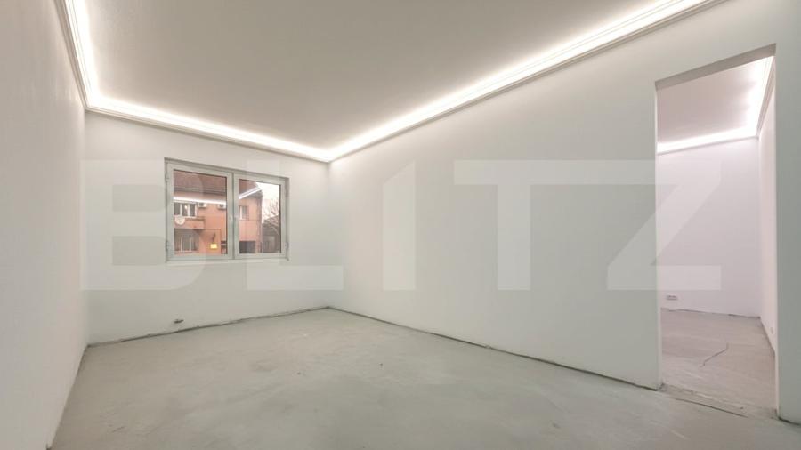 Apartament cu 4 camere decomandat în Decebal