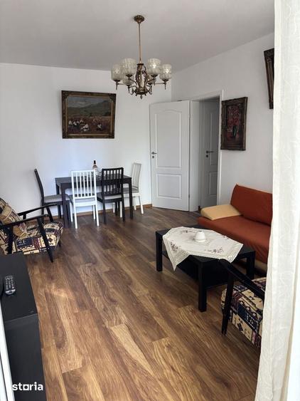 Apartament cu 2 camere semidecomandat, mobilat în 1 Mai