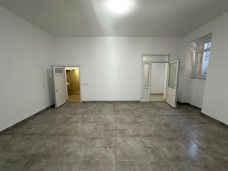Spațiu comercial, de 89 mp, în Daia