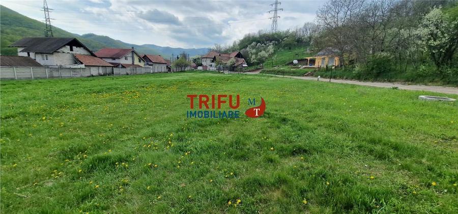 Teren Construcții intravilan de 575 mp, în Ampoița
