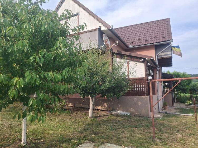 Casă cu 4 camere în Sânpetru