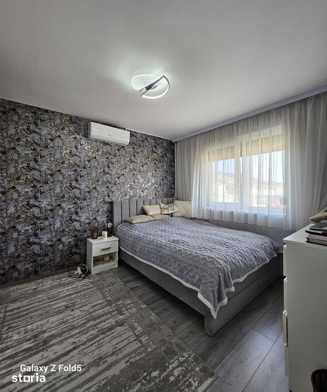 Casă cu 3 camere decomandat cu Teren 250 Mp în Nojorid