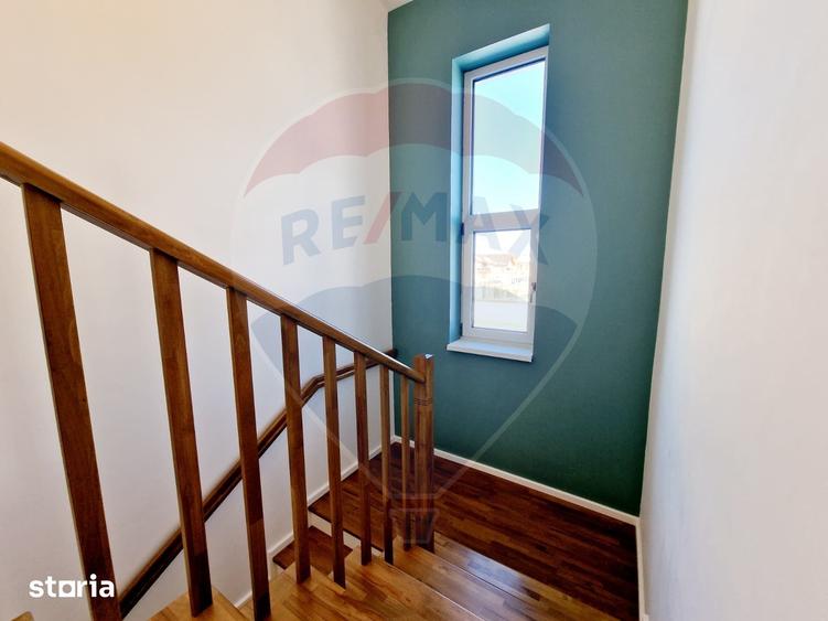 Casă cu 4 camere cu Teren 250 Mp în Central