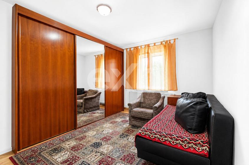 Casă individuală cu 4 camere cu Teren 2993 Mp în Drăgoiești