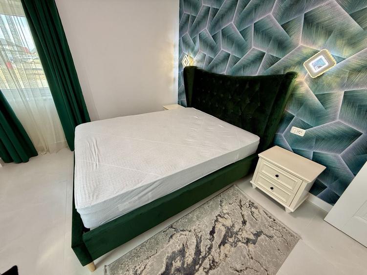 Apartament cu 3 camere decomandat, mobilat în Periferie