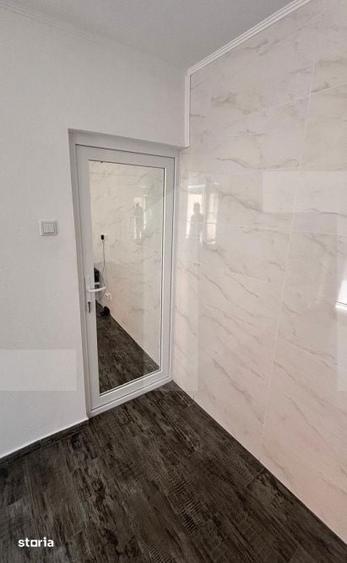 Casa in ?ofronea cu 2 corpuri, 5 camere, terase, garaj si teren gener - 15