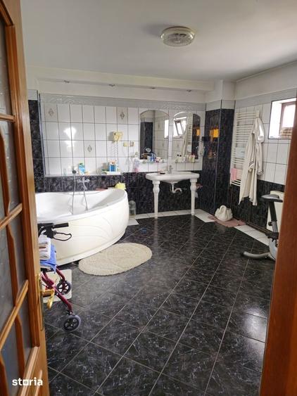 Casă cu Teren 2999 Mp în Blejoi
