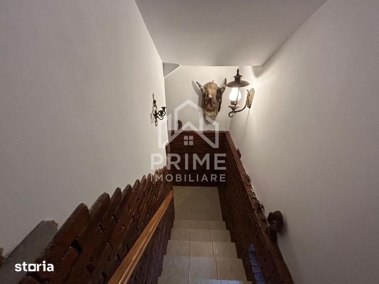 Casă cu 7 camere cu Teren 1004 Mp în Central