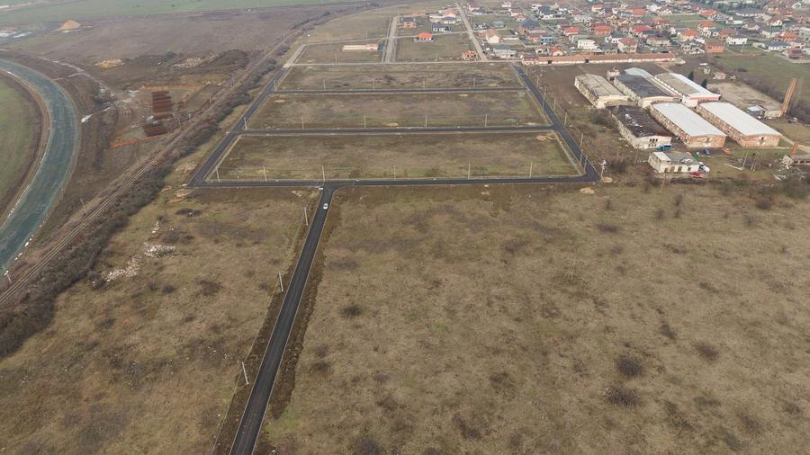 Teren Construcții intravilan de 605 mp, în Vladimirescu