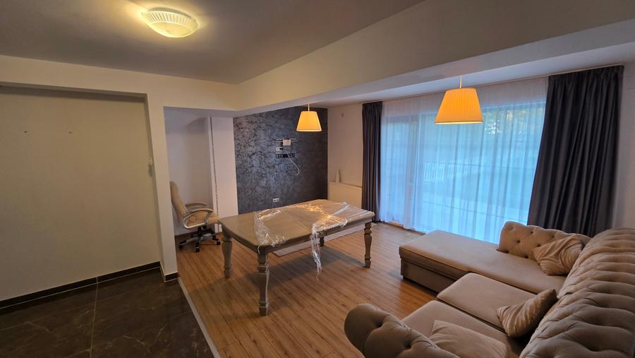 Duplex cu 4 camere cu Piscina în Nord
