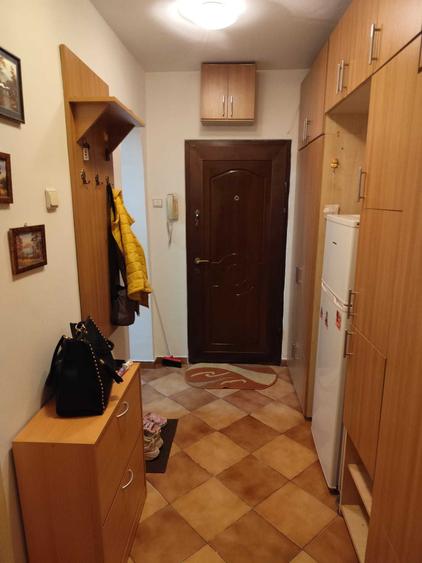 Garsonieră decomandată în Drumul Taberei