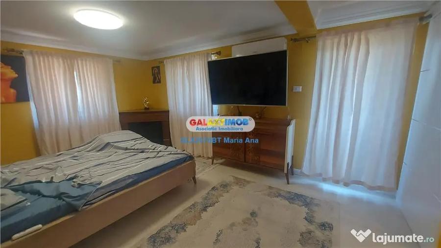 Casă cu 4 camere cu Teren 2000 Mp în Central