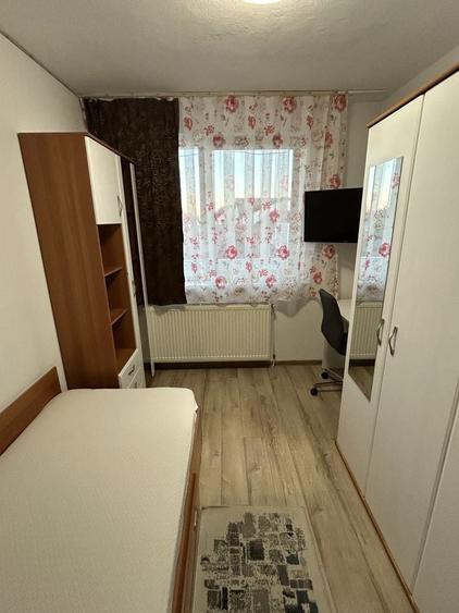 Apartament cu 3 camere semidecomandat în Tilișca