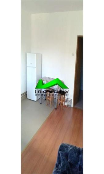 Apartament cu 3 camere decomandat în Gușterița