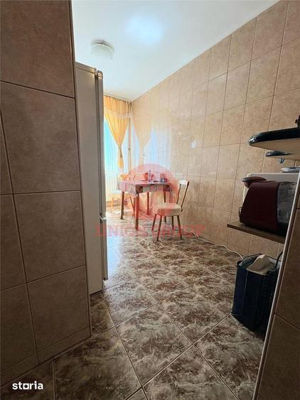 Apartament cu 2 camere decomandat, mobilat în City Park Mall