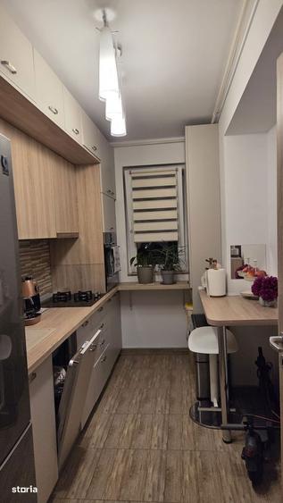 Apartament cu 2 camere, mobilat în Central