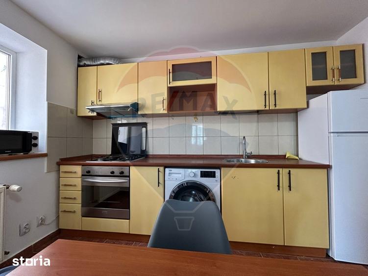 Apartament cu 3 camere decomandat, mobilat în Drumul Taberei