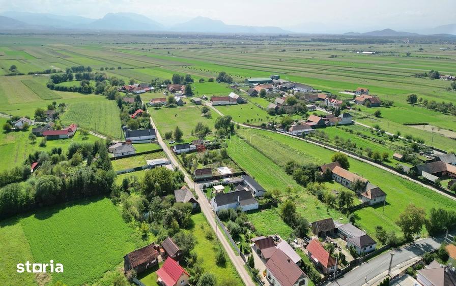 Teren de 1000 mp, în Chichiș