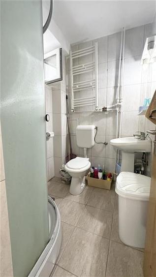 Apartament cu 2 camere semidecomandat, mobilat în Tomis Nord
