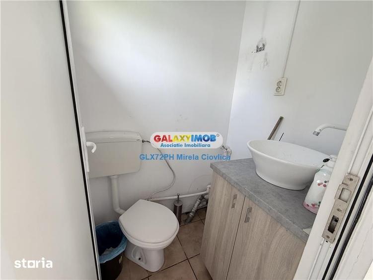 Spațiu comercial, de 45 mp, în Central