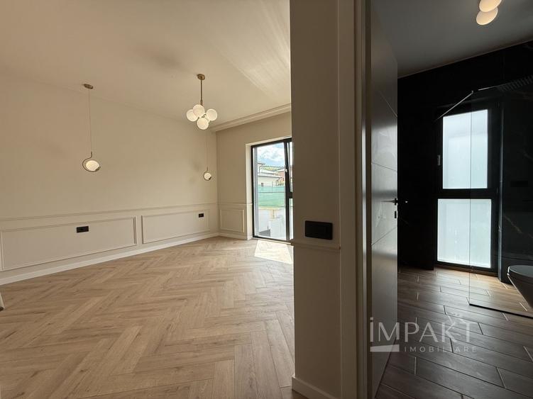 Duplex cu 4 camere cu Canalizare în Chinteni
