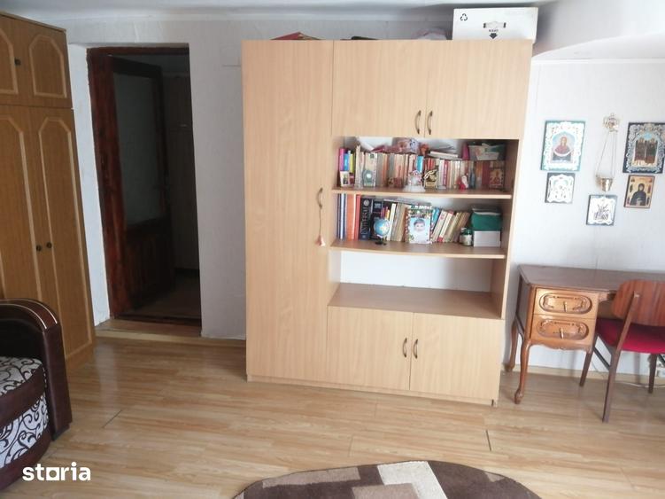 Casă cu 2 camere semidecomandat cu Teren 115 Mp în Calea Galați