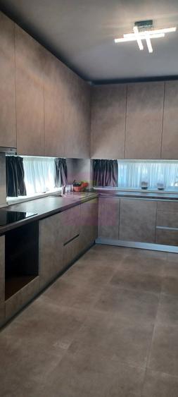 Casă cu 4 camere cu Teren 608 Mp în Săbăreni