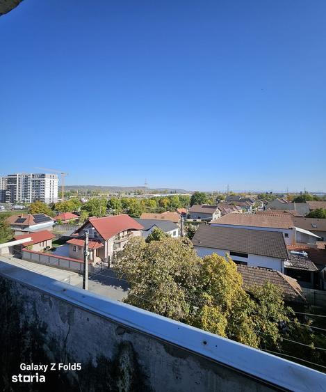 Apartament cu 2 camere semidecomandat în Nufărul